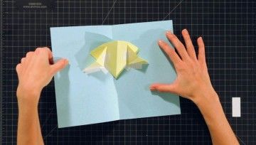 How to Make a V-Fold on a V-Fold Pop-Up Card Modern Card Design, Origami Cards, Tarjetas Pop Up, Paper Craft Techniques, Pop Up Art, Paper Pop, Up Book, Pop Up Book, Card Patterns