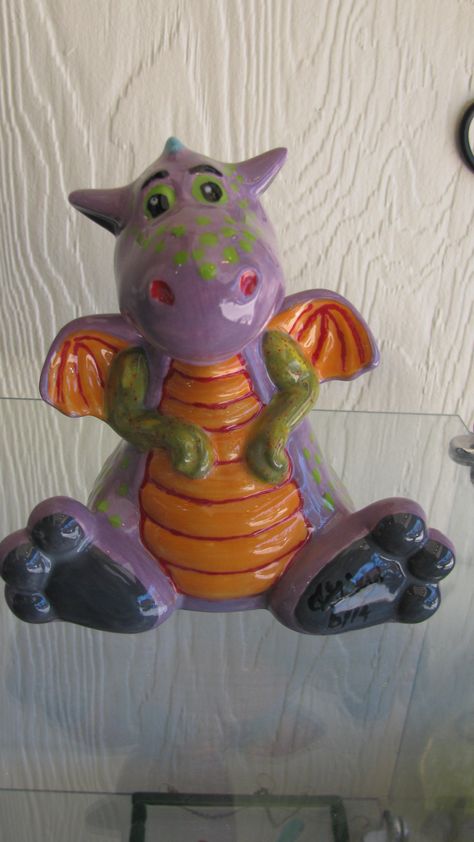 Paint Your Own Pottery Dragon Bank www.artisanyou.com Dragon Pottery Painting, Pottery Dragon, Dragon Pottery, Painted Peacock, Paint Your Own Pottery, Dragon Decor, Dragon Figurines, Pottery Painting, Ceramic Sculpture