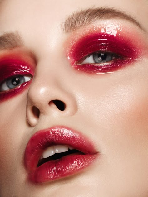 Editorial Make-up, Matte Make Up, Red Makeup Looks, Makeup Artist Portfolio, Makeup Masterclass, Glossy Eyeshadow, Glossy Eyes, High Fashion Makeup, Bright Makeup