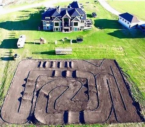 39 Awesome Pics That Will Make Your Troubles Fade Away - Funny Gallery Dirt Bike Track, Dirt Bike Quotes, Motocross Tracks, Kart Cross, Rc Track, Motocross Love, Image Moto, Bike Quotes, Dirt Bike Girl