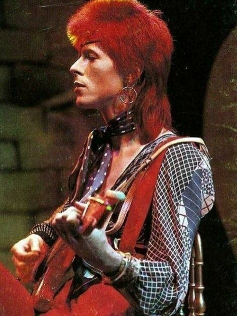 David Bowie, A Man, A Woman, Guitar, Red, Hair, White