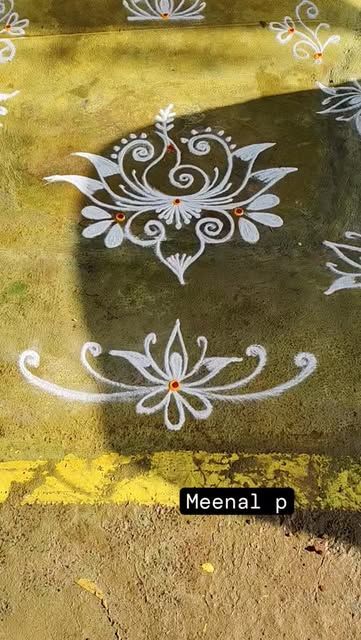 Rangoli Borders Design, Side Border Rangoli Designs, Border Rangoli Designs, Muggulu Designs, Very Easy Rangoli Designs, Rangoli Designs Photos, Simple Kolam, Easy Rangoli Designs Diwali, Rangoli Side Designs