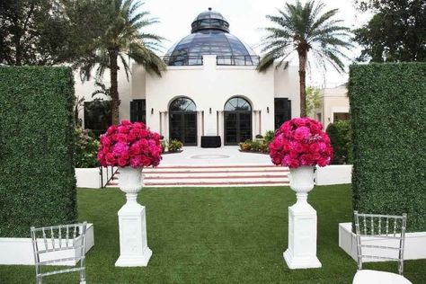 One of our favorite venues to work at is The Alfond Inn. Hop over to the blog to see why we are in love with this stunning location!! http://bit.ly/2FSO8KF Winter Park, A Chair, Perfect Wedding, Wedding Venue, To Work, Wedding Venues, In Love, Blog Posts, How To Memorize Things