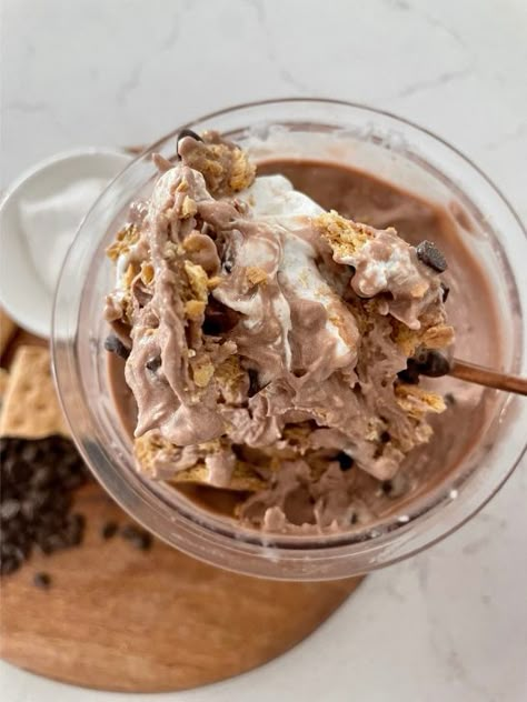 Basic Ninja Creami Recipe, Creami Healthy Recipe, Ninja Creami Ice Cream Recipes Keto Chow, Healthy Ninja Cream Recipes, Ninja Cremi Fairlife, S’mores Ninja Creami, Nutella Ninja Creami Recipes, Vanilla Protein Ninja Creami, S’mores Ice Cream Ninja Creami