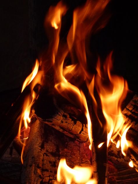 photography by Melissa Baggaley Fire Aethstetic, Fire Embers, Fireplace Cozy, Fire Spirit, Winter Fire, Candle Fire, Let It Burn, Dwelling On The Past, Fire Photography