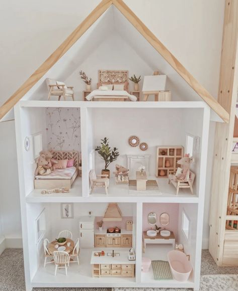 Design Bedroom Wall, Maileg Doll House, Dollhouse Makeover, Ikea Dollhouse, Barbie Bedroom, Cozy Bedroom Design, Diy Barbie House, Doll House Plans, Doll House Crafts