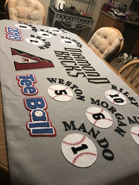 Opening Day Softball Ideas, Little League Opening Day Ideas, Opening Day Baseball Ideas, Team Banner Ideas, Parade Float Ideas Baseball, T Ball Banner, Tee Ball Banner Ideas, Softball Banner Ideas, Diy Baseball Banner