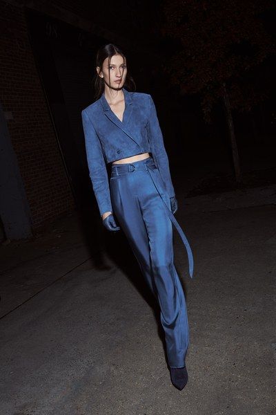 Sally LaPointe Pre-Fall 2020 Collection - Vogue Sally Lapointe, Style Bleu, Fall Fashion Trends Women, Monochrome Fashion, 2020 Fashion, Fashion Styling, Blue Outfit, Fashion Fall, Main Character