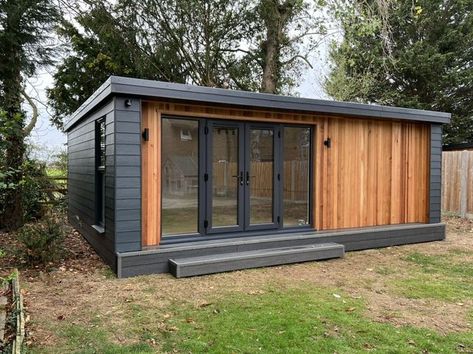 HAON Garden Rooms on Instagram: "Games Room - We’ve just finished this large games room for our clients based in a Bedfordshire. It’s going to have a 9ft snooker table and be a great entertaining space for all of the family to spend time together. This is a really popular design with the Western Red Cedar and Hardie Plank cladding. #mancave #gamesroom #GamesRoom #gamesrooms #gardenroom #gardenroomproject #gardenrooms #gardenroomsproject #wfh #WFH #homeoffice #homeofficedecor #homeofficeideas #h Cladded Garden Room, Garden Room Cladding Ideas, Garden Room Uk, Summer House Colours, Shed Lounge, Shed Game Room, Garden Rooms Outdoor Spaces, Garden Cabin Ideas, Outdoor Game Room