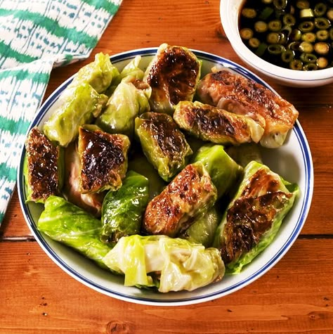 Cabbage Appetizer Recipes, Cabbage Dumplings, Low Carb Videos, Cabbage Dumpling Rolls, Keto Pot Stickers Cabbage, Air Fryer Cabbage Dumplings, Cabbage Wrapped Dumplings, Slow Carb Diet Recipes, Cabbage Lasagna Keto