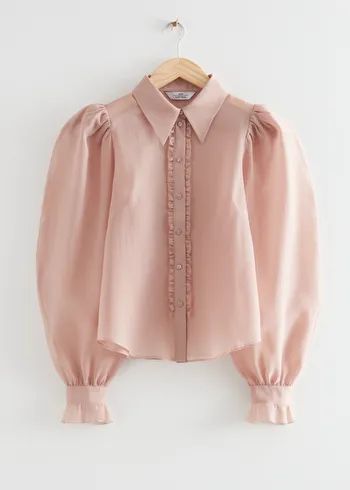 Puff Sleeve Frilled Blouse - Pink - Blouses - & Other Stories US Blouse Designs Hijab, Stand Collar Blouse, Frill Blouse, Silk Blouses, Peach Blouse, Party Blouse, Chic Blouses, Simply Chic, Women's Blouses