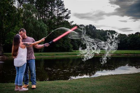 Harry Potter Wedding Pictures, Star Wars Wedding Photos, Harry Potter And Star Wars Wedding, Harry Potter Star Wars Wedding, Star Wars Engagement Photos, Wedding Star Wars, Star Wars Engagement, Hp Wedding, Elvish Wedding