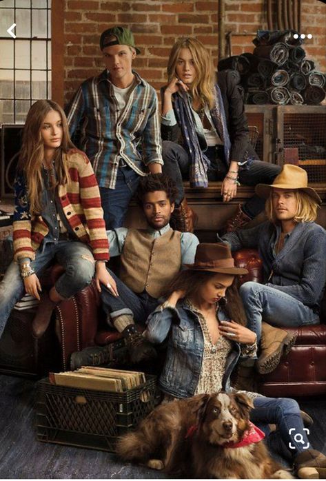 Tim Bergling, Group Photo Poses, Group Photoshoot, Ralph Lauren Fall, Camille Rowe, Family Photoshoot Outfits, 사진 촬영 포즈, Group Photography, Group Shots