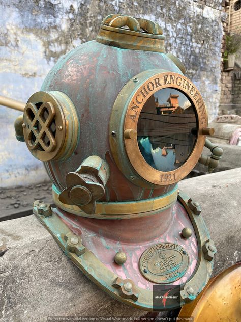 Deep Sea Diving Helmet, Diver Helmet, Lighthouse Island, Divers Helmet, Diver Down, V Model, Diving Helmet, Sea Diving, Deep Sea Diving