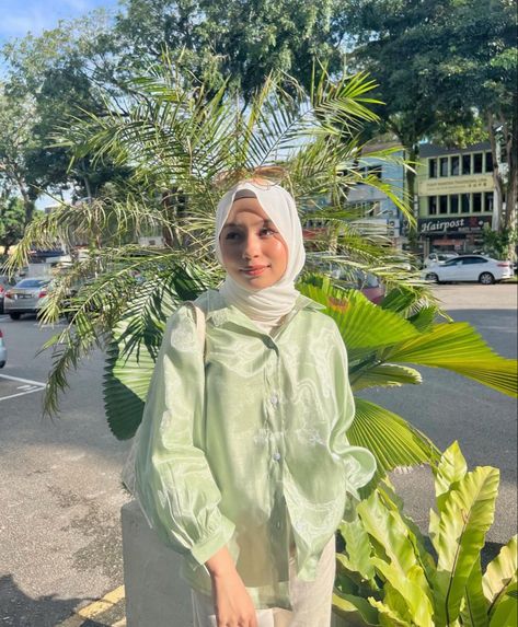 Ootd Hijab Style, Ootd Hijab, Aesthetic Photo, Hijab Fashion, Ootd, Mint, Satin, Quick Saves