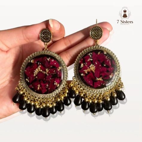 Welcome to 7 Sisters Studio !! Real Dried Flower Earrings(Jhumka) Is very Beautiful And Unique. This Earrings is unique and handmade by resin art. These Jhumkas will make your 0utfit unique and amazing. Also will make your look unique in any function. And will be a great gift idea. The traditional earrings is packed in a gift box. Each oeuvre is unique and I've done it with all my love. This custom resin traditional earrings is created on the buzzless. This one of a kind earrings is perfec... Mood Board Fashion Inspiration, 7 Sisters, Dried Flower Earrings, Earrings Jhumka, Jhumka Designs, Resin Jewelry Diy, Traditional Earrings, Art Earrings, Handmade Jewelry Tutorials