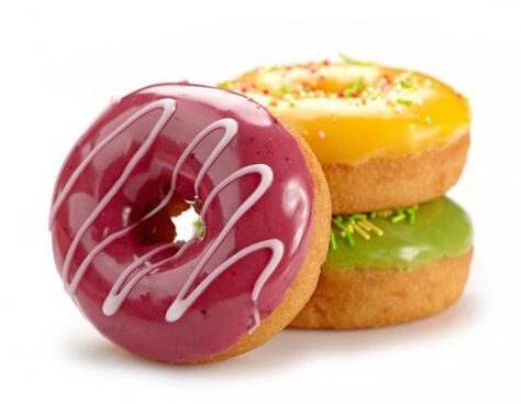 Cómo Hacer Glaseado para Donuts Diy Donuts, Krispy Kreme Doughnut, Donut Holes, Krispy Kreme, Donut Glaze, Baked Donuts, Sweet Food, Donut Recipes, Gummy Candy