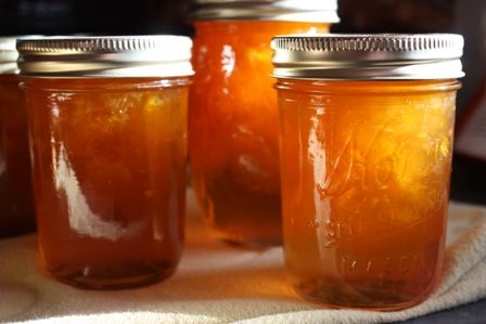 peach-amaretto jam. Plus 1 c. chopped pecans for Peach-Amaretto Pecan Jam. I may use less sugar Peach Amaretto, Canning Fruit Recipes, Lime Marmalade, Canning Jam Recipes, Peach Jam Recipe, Homemade Jams, Canning Fruit, Marmalade Recipe, Peach Preserves