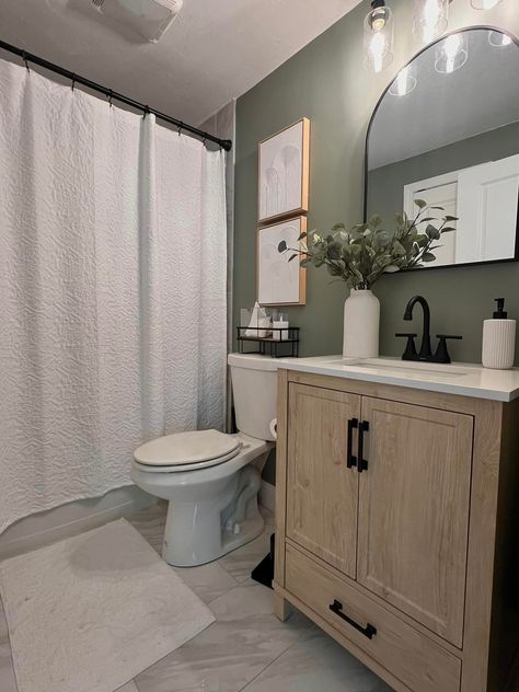 Bathroom Decor Remodel, Regular Bathroom Ideas, Small Guest Bathrooms Ideas, Bathroom Inspo Farmhouse, Small Bathroom Ideas Dark Floor, Bathroom Inspo White Vanity, House Inspo Interior Design Minimalist, Cute Bathroom Paint Ideas, Guest Bathroom Ideas Single Sink