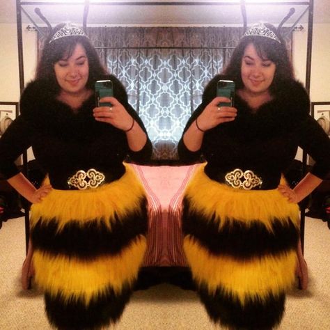 Killer Bee Costume, Diy Bee Costume Women, Queen Bee Costume Diy, Bee Costume Diy, Creative Diy Halloween Costumes, Bee Costumes, Queen Bee Costume, Creative Halloween Costumes Diy, 2015 Halloween Costumes