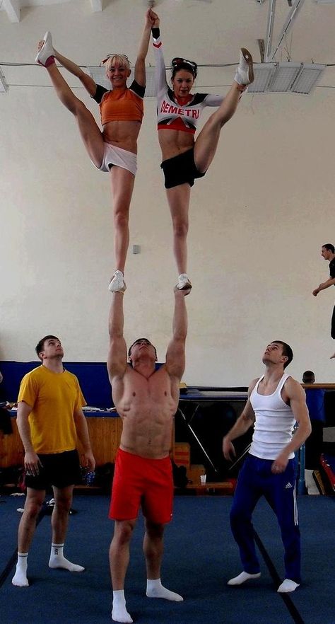 Some abspiration for everyone: Demetra Russian cheerleading partner stunt. #cheerleader #cheerleading #cheer Cheerleading Tryouts, Cheer Moves, Male Cheerleaders, Cheerleading Workouts, Cheer Team Pictures, Cheer Leaders, Tumbling Gymnastics, College Cheerleading, Cheerleading Stunt