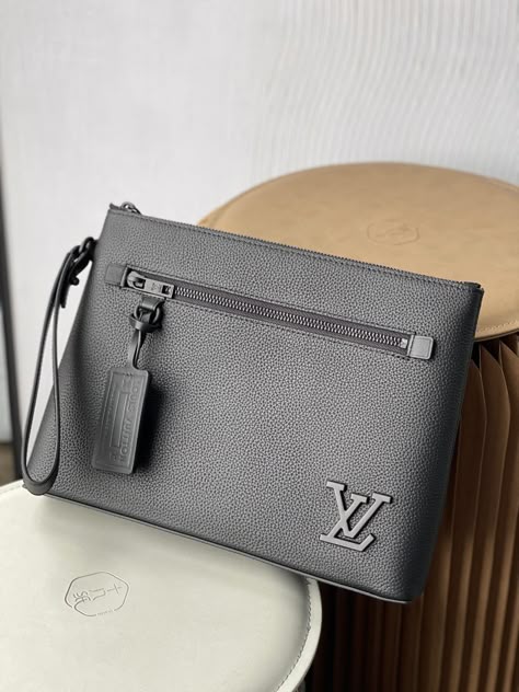 Louis Vuitton Bag Men, Lv Virgil Abloh, Louis Vuitton Mens Bag, Mens Designer Bag, Mens Pouch, Ipad Pouch, Waist Bag Women, Leather Work Bag, Mens Bags Fashion