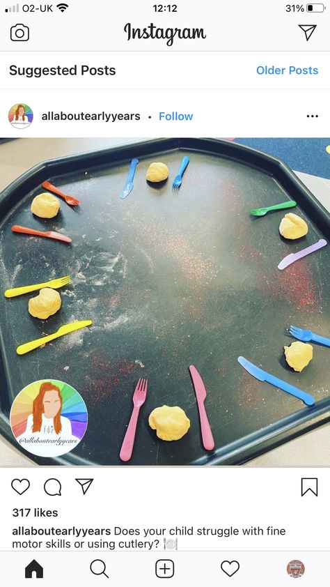 Early Years Physical Activities, Outstanding Eyfs Provision, Playdough Activities Eyfs, Psed Eyfs Activities Toddlers, Playdough Tuff Tray, Toddler Room Activities Eyfs, Tuff Tray Fine Motor Skills, Eyfs Creative Activities, Physical Development Eyfs