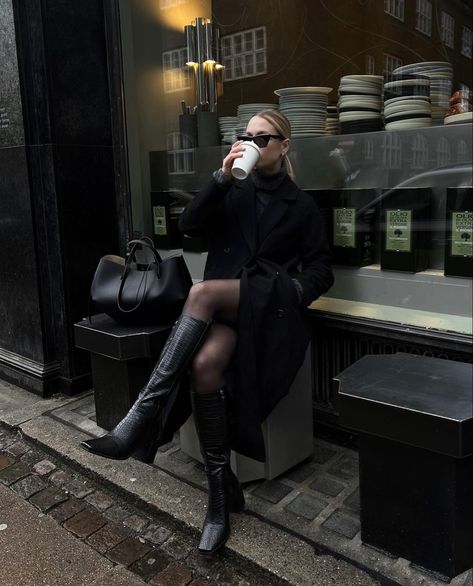 Black Croc Boots Outfit, Croc Boots Outfit, Long Black Boots Outfit, Long Boots Outfit Winter, Long Boots Outfit, Long Black Boots, Denmark Copenhagen, Winter Boots Outfits, Black Boots Outfit