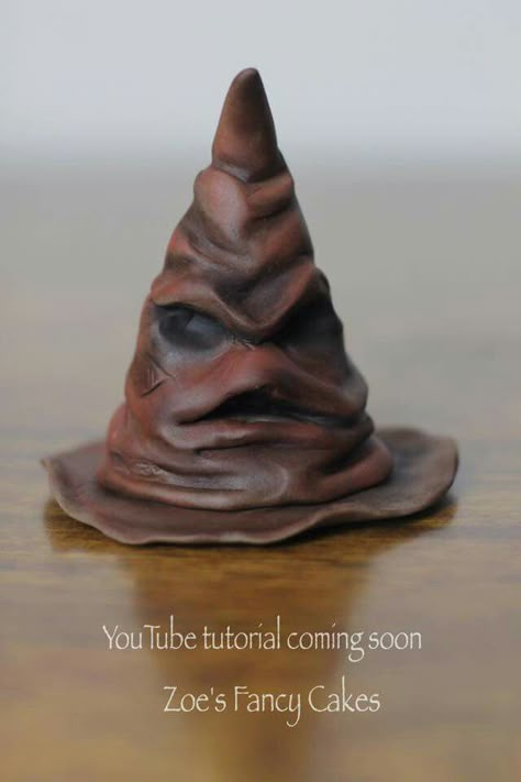 Clay Harry Potter Diy, Clay Ideas Harry Potter, Clay Crafts Harry Potter, Harry Potter Clay Ideas Easy, Diy Harry Potter Clay Crafts, Harry Potter Clay Ideas, Clay Art Harry Potter, Harry Potter Biscuit, Harry Potter Objects