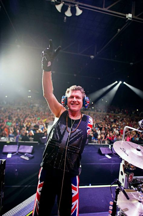 Def Leppard Drummer, Rick Allen Drummer, Def Leppard Band, Vivian Campbell, Phil Collen, Rick Savage, Joe Elliott, Rock Of Ages, The New Wave