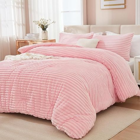 Amazon.com: Andency Pink Fleece King Comforter Set, 3 Pieces Comforter Set for King Size Bed, Soft Warm Fluffy Fuzzy Luxury Plush Bedding Comforter Set for Winter (1 Comforter & 2 Pillowcases) : Home & Kitchen Light Pink Comforters, Comforter Sets Queen Size, King Sized Comforter Sets, Bedding Sets Pink, Girly Bedding Aesthetic, Pink Fluffy Bedding, Pink Bed Set Ideas, Preppy Bed Comforter, Pink Bedsheets Ideas