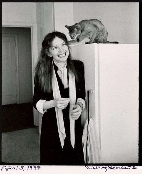 Diane Keaton in her Manhattan apartment with Buster, an Abyssinian.