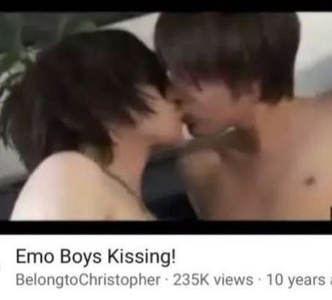 People Kissing, Emo Boys, Screen