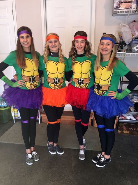 Ninja Turtle Teen Halloween Costume Diy Group Halloween Costumes, Meme Costume, Best Group Halloween Costumes, Cute Group Halloween Costumes, Teen Halloween, Turtle Costumes, Bff Halloween Costumes