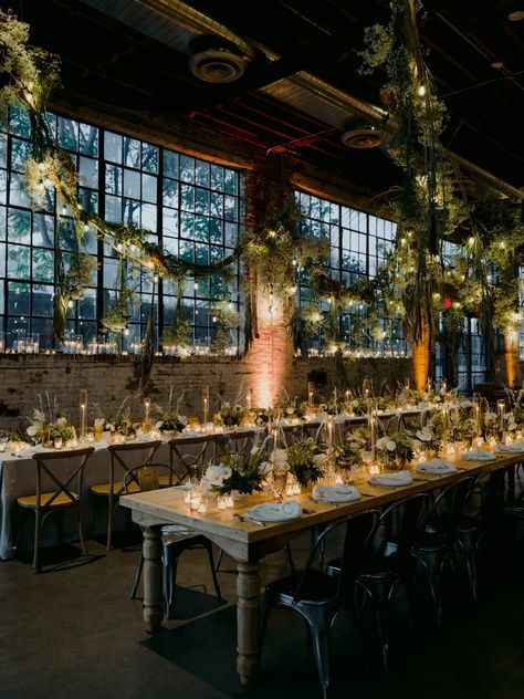 45 Hanging Flower Wedding Ideas to Elevate Your Decor Rustic Ceiling Decor Wedding, Hanging Candles Wedding, Flower Wedding Ideas, Wedding Installations, Hanging Flowers Wedding, Hanging Centerpiece, Rustic Ceiling, Flower Installation, Pipe And Drape