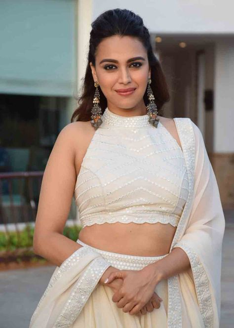 Swara Bhaskar for Vdw movie promotion Swara Bhaskar Hot Photos, Swara Bhaskar, Payal Ghosh, Ethnic Tops, Ritika Singh, Simple Lehenga, Lehenga Blouse Designs, Lehenga Blouse, Trendy Blouses