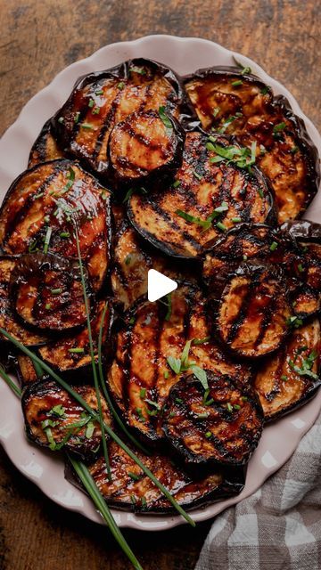 Laura Wright on Instagram: "🔥 This grilled eggplant is unbelievably succulent and I do feel a bit weird saying that!!! One little prep step makes it the best it can be. The resulting texture is a little meaty so I took it all the way with some barbecue sauce too. No sad eggplant at the BBQ please. . #eggplantrecipes #vegangrilling #veganrecipes #plantbased #eggplant #grilling #bbqlife" Bbq Eggplant, Cooking Eggplant, Laura Wright, Vegan Grilling, Grilled Eggplant, Eggplant Parmesan, Eggplant Recipes, Barbecue Sauce, Plant Based Diet