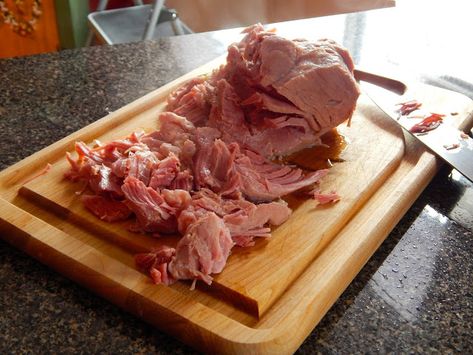 Corned Pork Shoulder Corned Pork Recipe, Fried Peppers, Pork Loin Recipes, Awesome Recipes, Italian Bread, Pork Shoulder, Cured Meats, Corned Beef, Party Foods