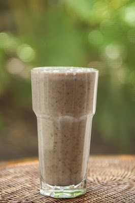 The whole egg: Azuki Bean Smoothie Bean Smoothie, Clean Eating Smoothies, Pitta Dosha, Azuki Bean, Adzuki Beans, Soft Foods, Red Bean, Whole Eggs, Holistic Nutrition