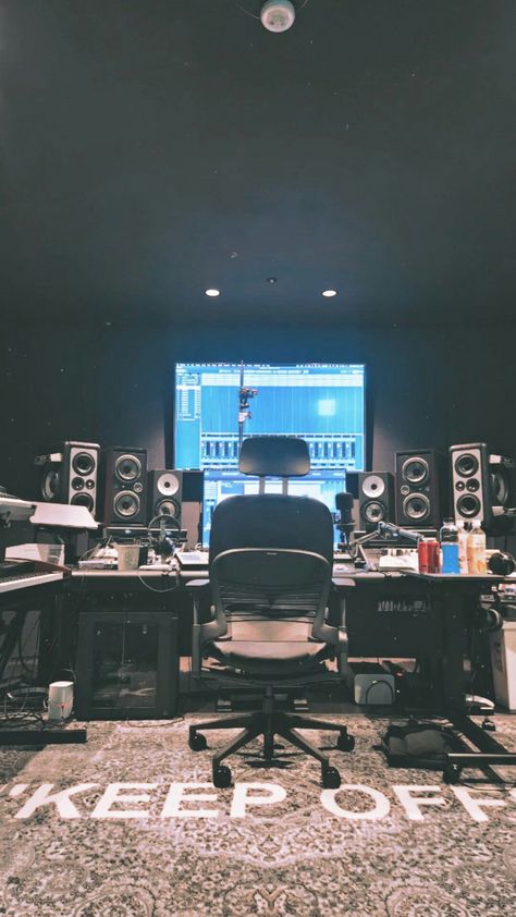 Suga Studio Room, Suga Instagram Post, Suga Selfie, Yoongi Ig, Suga Instagram, Kpop Idol Life, Yoongi Boyfriend Material, Yoongi Boyfriend, Home Recording Studio Setup