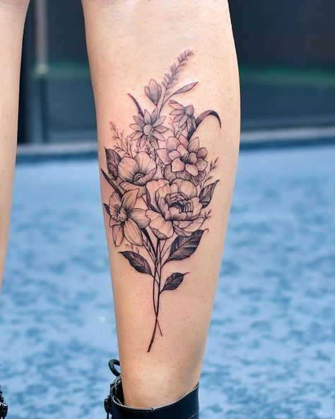 Calf Piece Tattoo Women, Men’s Leg Calf Tattoo, Floral Calf Tattoos For Women, Calf Tatoos Woman, Woman Calf Tattoo, Calve Tattoos For Women, Back Of Leg Tattoos Women Calves, Women Calf Tattoo Ideas, Calf Flower Tattoo