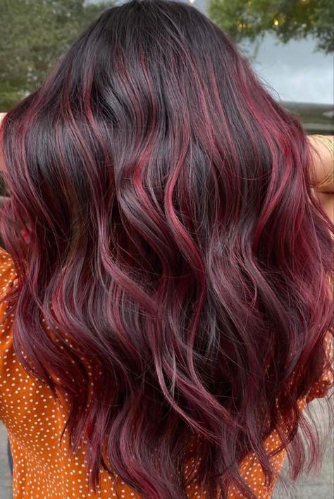 Raspberry Hair Color, Pelo Color Vino, Cherry Hair Colors, Red Balayage Hair, Wine Hair Color, Dark Red Hair Color, Cherry Red Hair, Hair Dye Tips, Red Ombre Hair