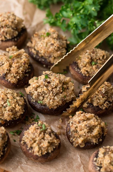 Classic Stuffed Mushrooms - Peas and Crayons Classic Stuffed Mushrooms, Mushroom Side Dishes, Cheese Stuffed Mushrooms, Breakfast Burger, Stuffed Mushroom, Vegetarian Sides, Seasoned Bread Crumbs, Vegetarian Side Dishes, Best Appetizer Recipes