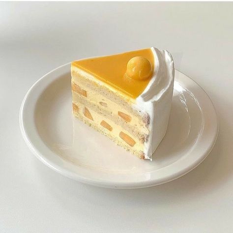 Yummy Desserts Easy, Aesthetic Yellow, Yellow Foods, Cake Slice, Piece Of Cake, Small Cake, Cute Desserts, Yellow Aesthetic, Mellow Yellow