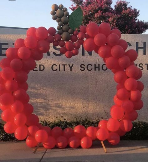 Harvest Balloon Arch, Apple Display Ideas, Apple Of My Eye Balloon Arch, Apple Decorations Party, Apple Festival Ideas, Baby Shower Apple Theme, Apple Of Our Eye Baby Shower Decor, Apple Balloon Arch, Apple Birthday Party Theme