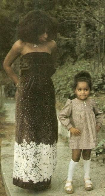 Chaka Khan and her daughter Indira Milini Khan. Chaka Kahn, 70s Black Women, Mothers Daughter, Sophisticated Men, Chaka Khan, Unapologetically Black, Black Entertainment, Vintage Black Glamour, Soul Sister