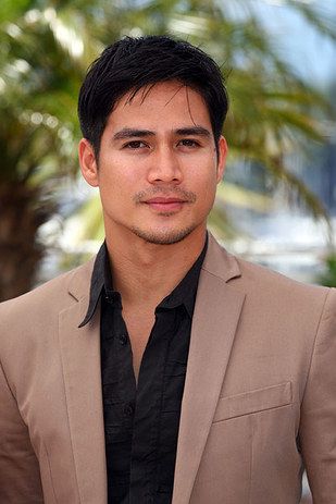 Piolo Pascual whose looks could quite possibly kill. | 21 Gorgeous Asian Men Guaranteed To Make You Thirsty Piolo Pascual, Filipino Hair, Filipino Guys, Man Magazine, Asian Male Model, Daniel Henney, Hey Handsome, Handsome Asian Men, Won Bin