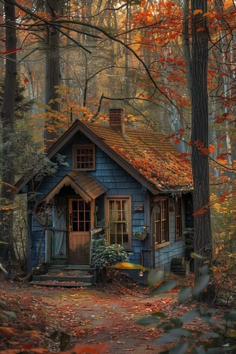 Cottage Style Homes Exterior, Forest House Ideas, Cute Small Houses, Small Dream Homes, Forest Houses, Witches Cottage, Farm Homes, Forest Homes, Home In The Woods