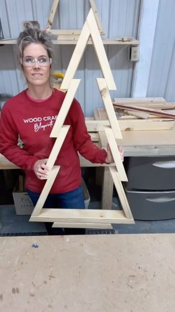 I made a 3D model of the 3 ft tall 2x4 Christmas tree! Next I'll work on the shorter variations and share with you! | Instagram 2x4 Christmas Tree, Holiday Woodworking Projects, Wood Christmas Trees Diy, Wooden Christmas Trees Diy, Wooden Xmas Trees, Christmas Trees Diy, Wood Christmas Trees, Trees Diy, Christmas Diy Wood