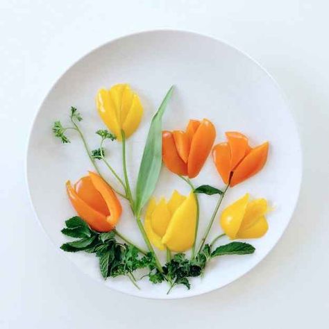 Tulips | This Is The Coolest Food Art On Tumblr Decorações Com Comidas, Food Artists, Amazing Food Art, Creative Food Art, Food Garnishes, Mint Leaves, Culinary Arts, Food Decoration, Cooking Dinner